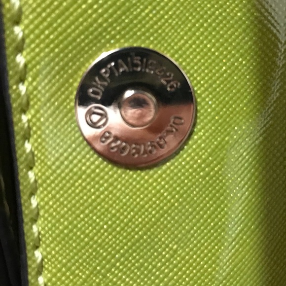 Guess Green crossbody - Picture 13 of 16